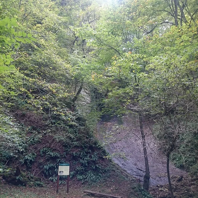 Ogled povečano sliko Dolina Gruske in Puščavnikova jama